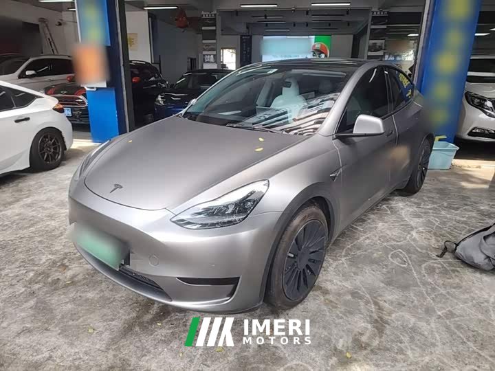 Tesla Model Y Facelift Rear-Wheel Drive