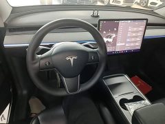 Tesla Model Y Rear-Wheel Drive - ფოტო 10