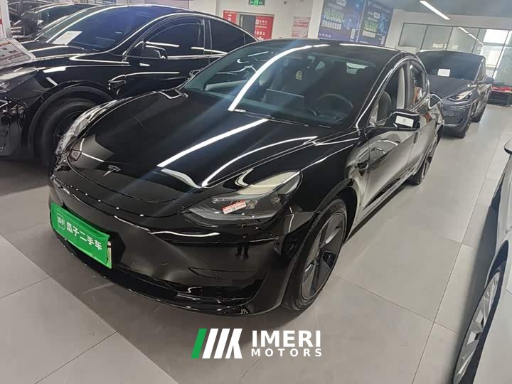 Tesla Model 3 Rear-Wheel Drive