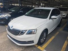 Skoda Octavia 1.5L Automatic Comfort Edition - ფოტო 1