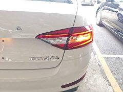 Skoda Octavia 1.5L Automatic Comfort Edition - ფოტო 8