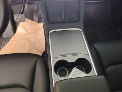 Tesla Model Y Rear-Wheel Drive - ფოტო 9