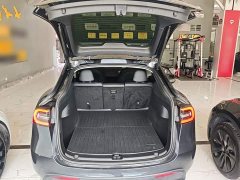 Tesla Model Y Rear-Wheel Drive - ფოტო 14