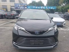 Toyota Sienna 2023 2.5L Hybrid Premium Edition - ფოტო 3