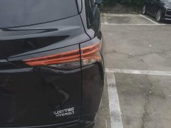Toyota Sienna 2023 2.5L Hybrid Premium Edition - ფოტო 8