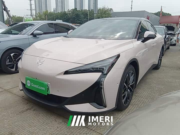 Arcfox Alpha S5 560MAX 185kW - ავტომობილი ჩინეთიდან