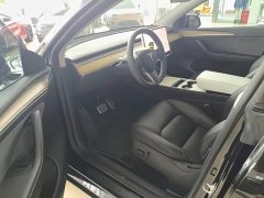 Tesla Model Y Standard Range RWD - ფოტო 16