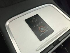 Tesla Model Y Standard Range RWD - ფოტო 9
