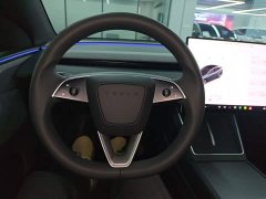 Tesla Model Y L Long Range All-Wheel Drive - ფოტო 11