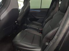 Tesla Model Y L Long Range All-Wheel Drive - ფოტო 17