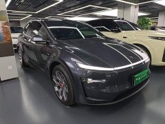 Tesla Model Y L Long Range All-Wheel Drive - ფოტო 4