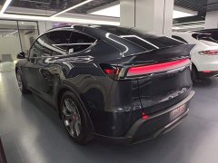 Tesla Model Y L Long Range All-Wheel Drive - ფოტო 5