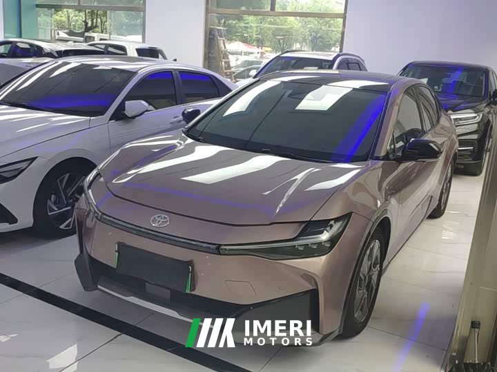 Toyota bZ3 616km Long Range Premium - ავტომობილი ჩინეთიდან