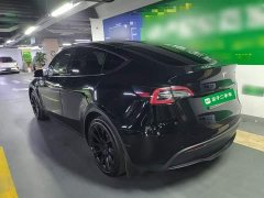 Tesla Model Y Rear-Wheel Drive - ფოტო 5