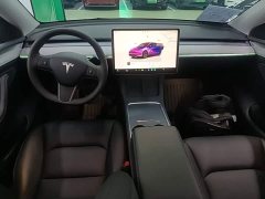 Tesla Model Y Rear-Wheel Drive - ფოტო 10