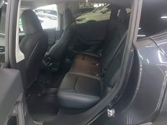Tesla Model Y Rear-Wheel Drive - ფოტო 17