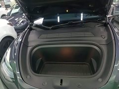 Tesla Model Y Rear-Wheel Drive - ფოტო 20