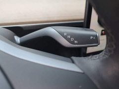 Tesla Model Y Long Range All-Wheel Drive - ფოტო 14