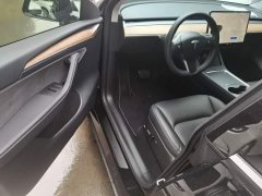 Tesla Model Y Long Range All-Wheel Drive - ფოტო 16