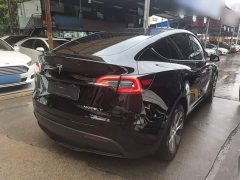 Tesla Model Y Long Range All-Wheel Drive - ფოტო 7
