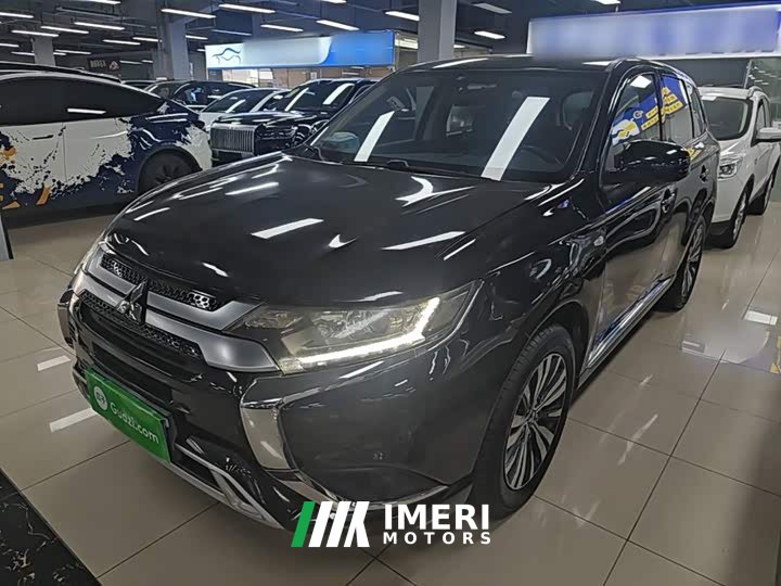 Mitsubishi Outlander 2.0L FWD Comfort 5-Seater - ავტომობილი ჩინეთიდან