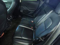 Tesla Model Y Rear-Wheel Drive - ფოტო 17