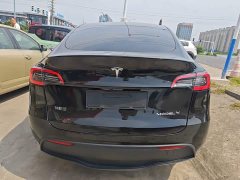 Tesla Model Y Rear-Wheel Drive - ფოტო 6