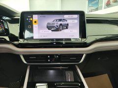 Volkswagen Touareg 330TSI FWD Premium Luxury Edition - ფოტო 13