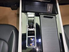 Volkswagen Touareg 330TSI FWD Premium Luxury Edition - ფოტო 14