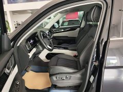 Volkswagen Touareg 330TSI FWD Premium Luxury Edition - ფოტო 15