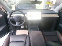 Tesla Model Y Standard Range RWD - ფოტო 10