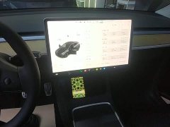 Tesla Model Y Standard Range RWD - ფოტო 13