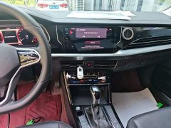 Volkswagen Passat 2024 380TSI Luxury - ფოტო 13