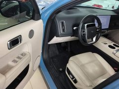 Li Auto L7 Pro - ფოტო 16