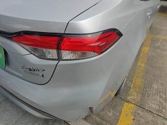 Toyota Corolla Hybrid 1.8H E-CVT Luxury - ფოტო 8