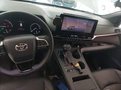Toyota Sienna 2.5L Hybrid Premium Edition - ფოტო 10