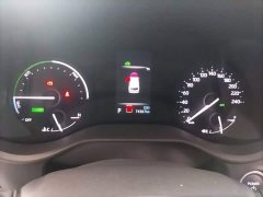 Toyota Sienna 2.5L Hybrid Premium Edition - ფოტო 12