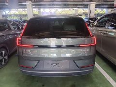 Volvo XC70 Plug-in Hybrid 2026 Two-Wheel Drive Long Range Core - ფოტო 6