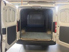 Wuling Yangguang 300km Comfort Enclosed Window Version 60kW - ფოტო 18