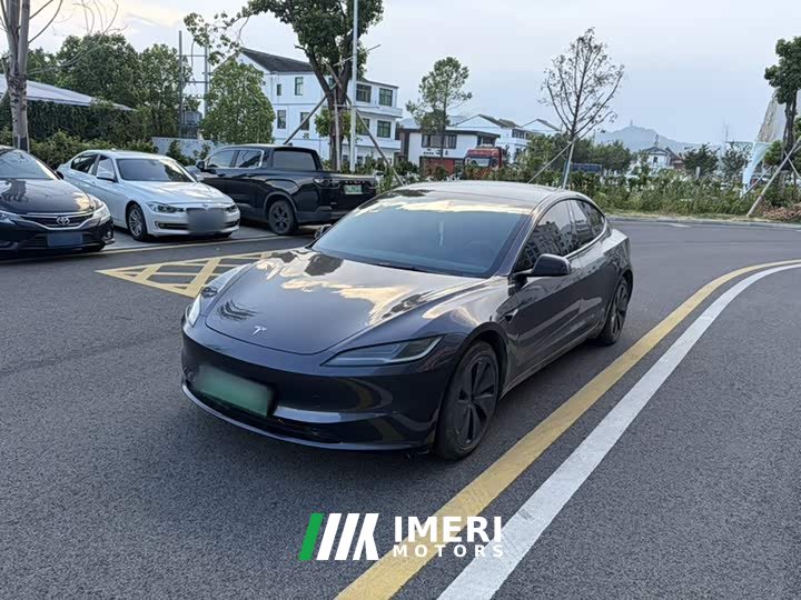 Tesla Model 3 Rear-Wheel Drive