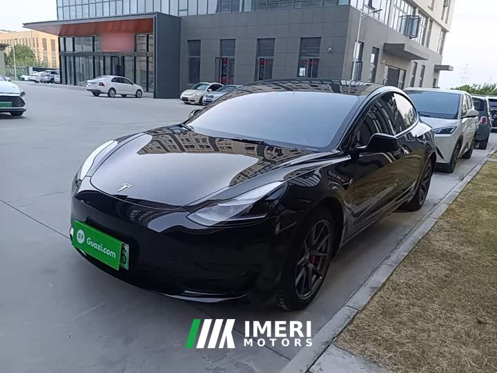 Tesla Model 3 Rear-Wheel Drive