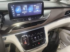 Buick GL8 Land Business Class 652T Premium - ფოტო 13