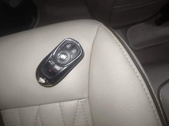 Buick GL8 Land Business Class 652T Premium - ფოტო 9