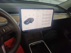 Tesla Model Y Standard Range RWD - ფოტო 13