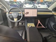 Tesla Model Y Rear-Wheel Drive - ფოტო 6