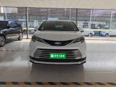 Toyota Sienna 2021 2.5L Hybrid Platinum Edition - ფოტო 3