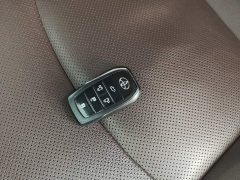 Toyota Sienna 2021 2.5L Hybrid Platinum Edition - ფოტო 9