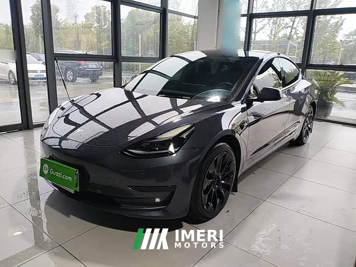 Tesla Model 3 Rear-Wheel Drive