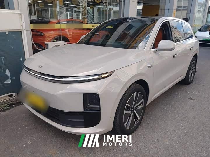 Li Auto L6 Max - ავტომობილი ჩინეთიდან