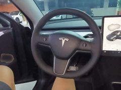 Tesla Model Y Rear-Wheel Drive - ფოტო 11